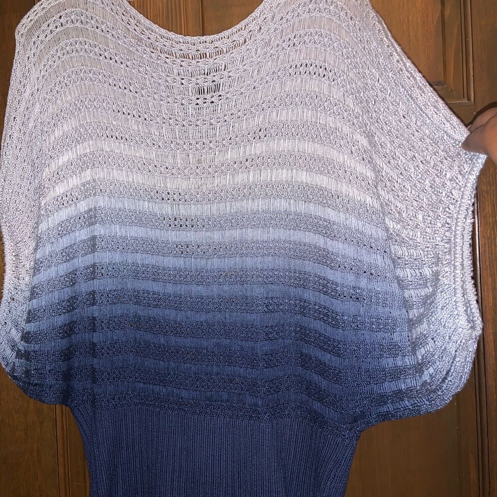 Navy/light blue/gray ombré sweater